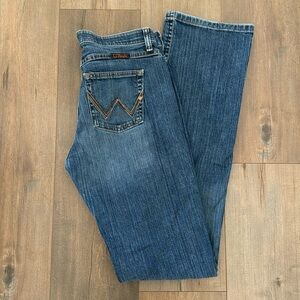 Wrangler Q Baby jeans. Size 7/8 x 38